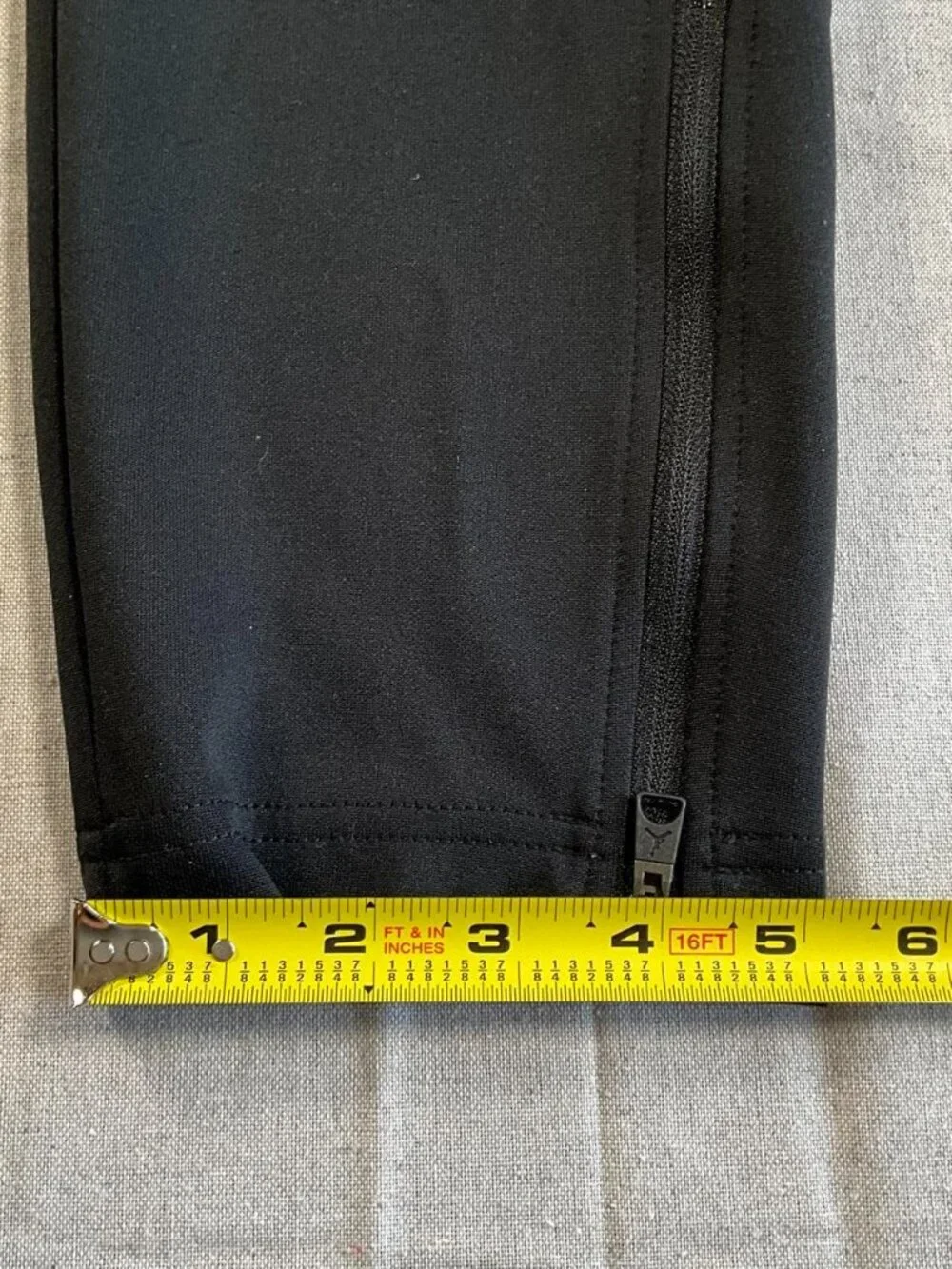 Mens Jordan Dri Fit Black White Athletic Track Pant Joggers (Medium)